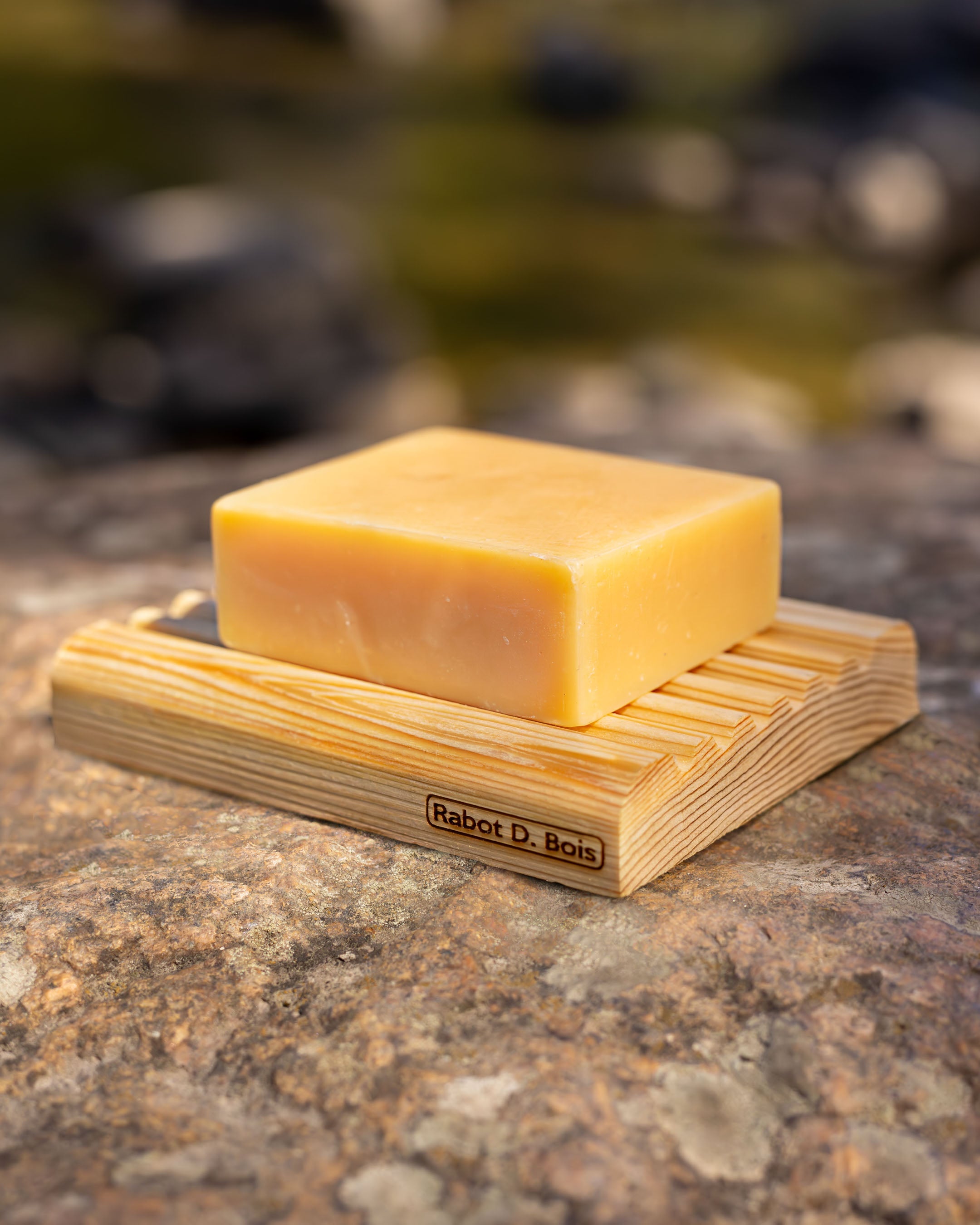 Porte-savon en bois le “D-Lavé”